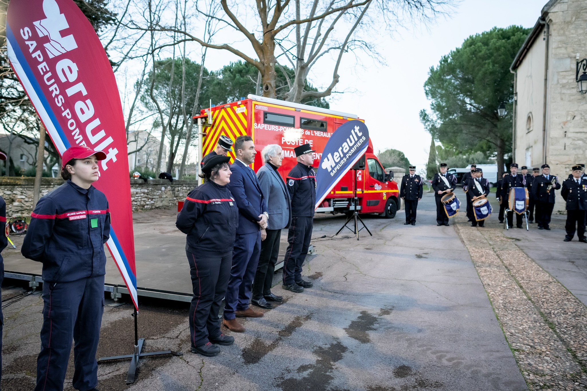 636679490 1233728185531043 3680045280445843761 N