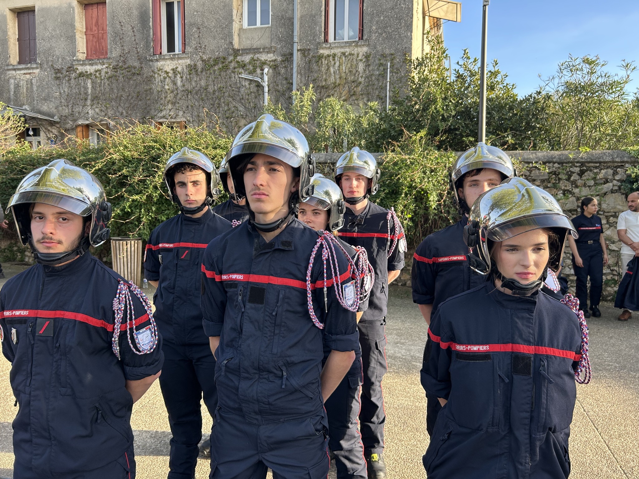 669317815 1281528354084359 2229217589811909961 N