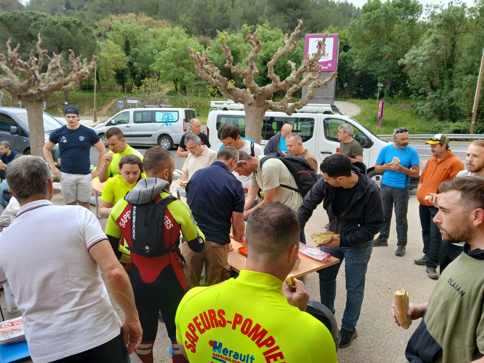 671279881 1282794480624413 4303238320131507840 N