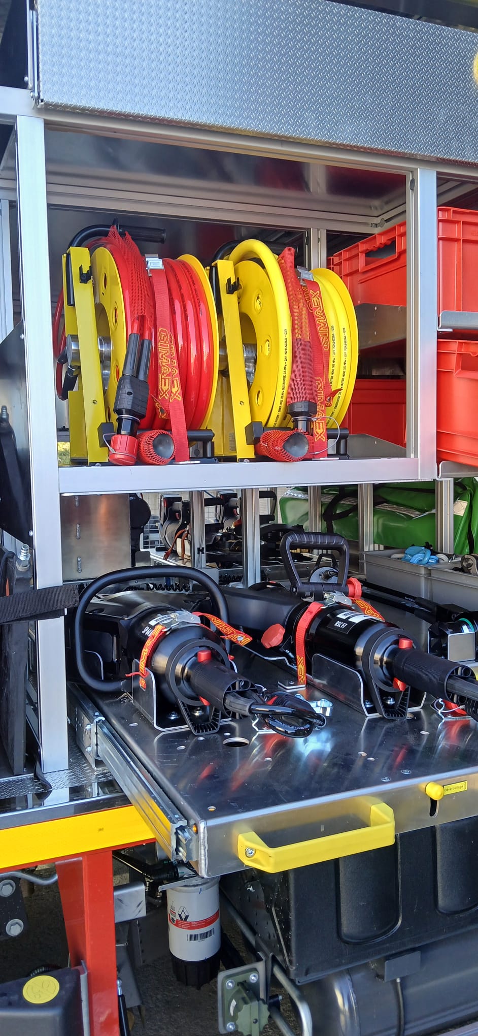 671572821 1284528853784309 2453793352360505281 N