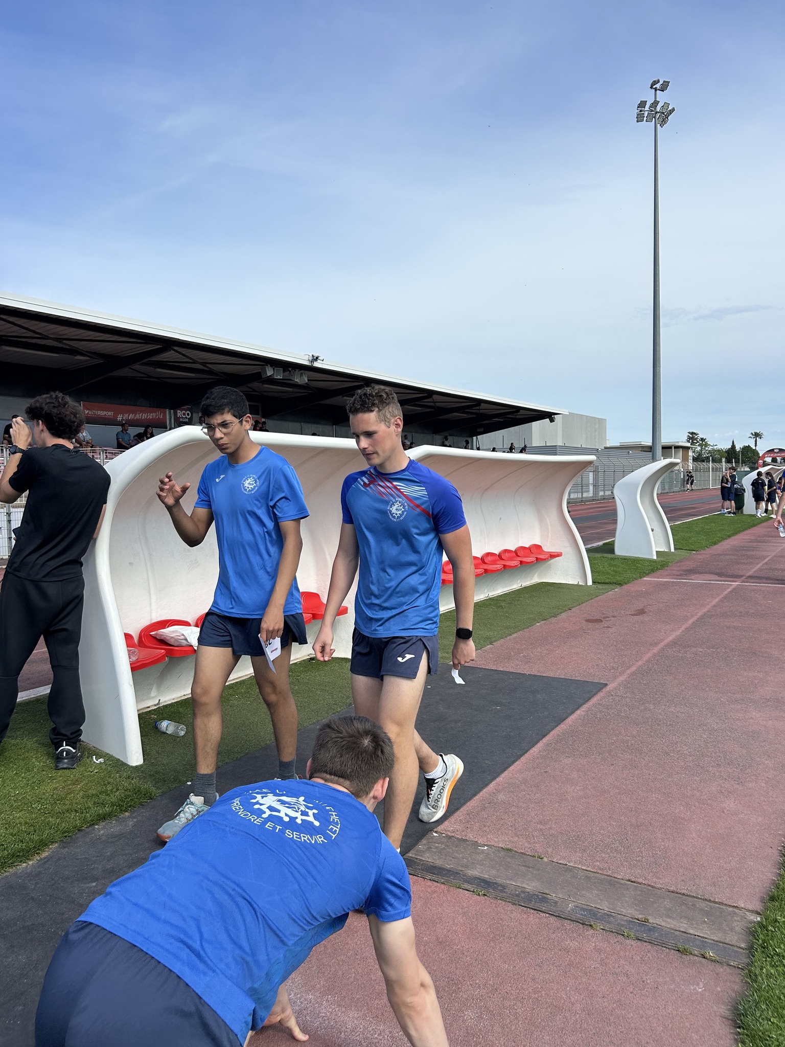 676672103 1289258386644689 8838185721057265226 N