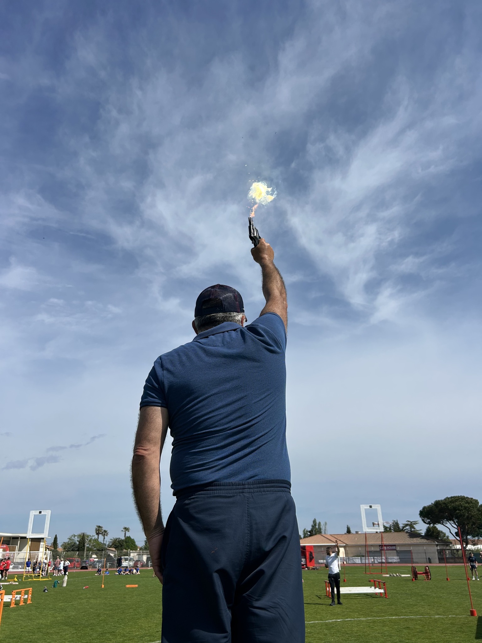 678337528 1289256446644883 2283571939053405978 N