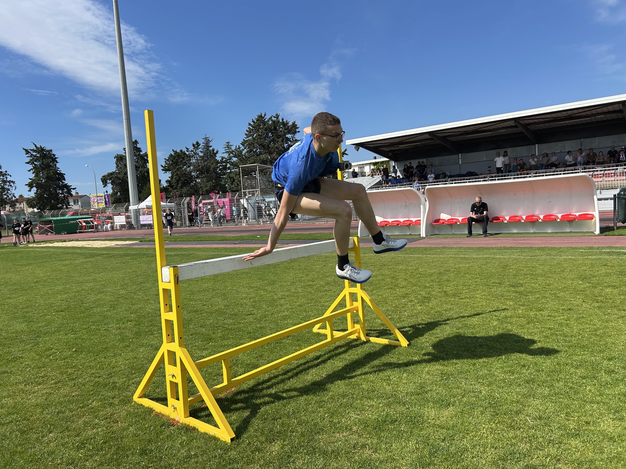 678923903 1289263743310820 2048731747261214038 N